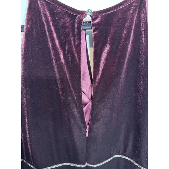 OLEG CASSINI Velvet Gown Sheath Dress Wine Embellished Keyhole Size18 Sleeveless - Picture 5 of 10